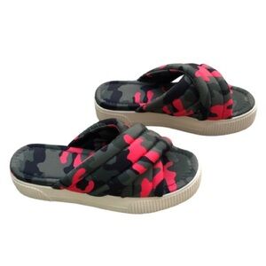 Mix No. 6‎ Camo Wedge Platform Sandals 8.5